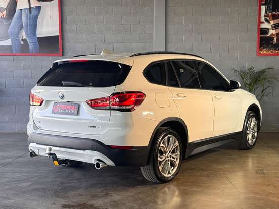 BMW-X1-2.0 16V TURBO ACTIVEFLEX SDRIVE20I 4P AUTOMÁTICO BMW-X1-2019
