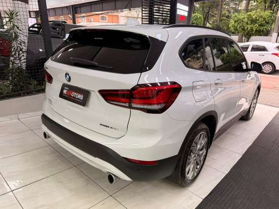 BMW-X1-2.0 16V TURBO ACTIVEFLEX SDRIVE20I 4P AUTOMÁTICO BMW-X1-2020