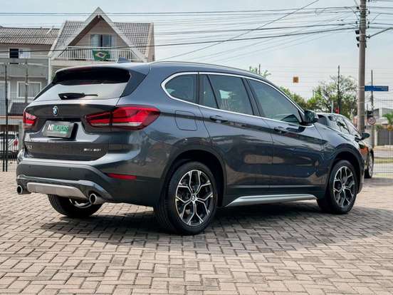 BMW-X1-2.0 16V TURBO ACTIVEFLEX SDRIVE20I X-LINE 4P AUTOMÁTICO BMW-X1-2019