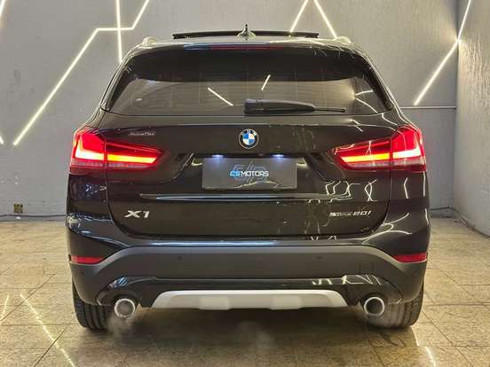 BMW-X1-2.0 16V TURBO ACTIVEFLEX SDRIVE20I X-LINE 4P AUTOMÁTICO BMW-X1-2022