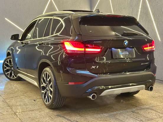 BMW-X1-2022