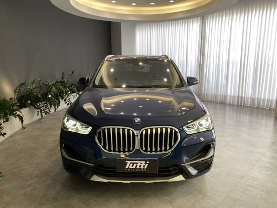BMW-X1-2.0 16V TURBO ACTIVEFLEX SDRIVE20I X-LINE 4P AUTOMÁTICO BMW-X1-2022