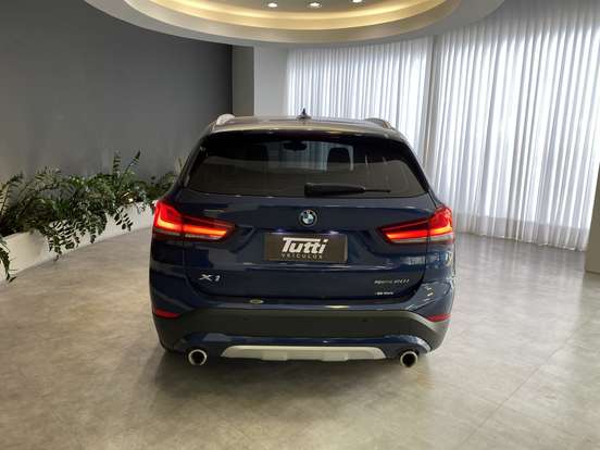 BMW-X1-2022