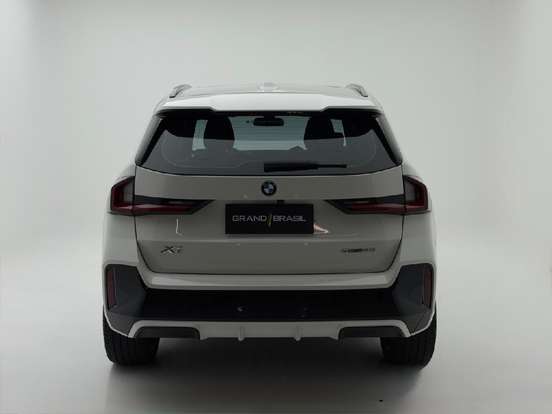 BMW-X1-2024
