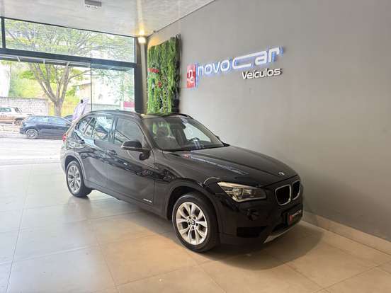 BMW-X1-2.0 18I S-DRIVE 4X2 16V GASOLINA 4P AUTOMÁTICO BMW-X1-2013