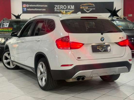 BMW-X1-2.0 20I GP 4X2 16V GASOLINA 4P AUTOMÁTICO BMW-X1-2012