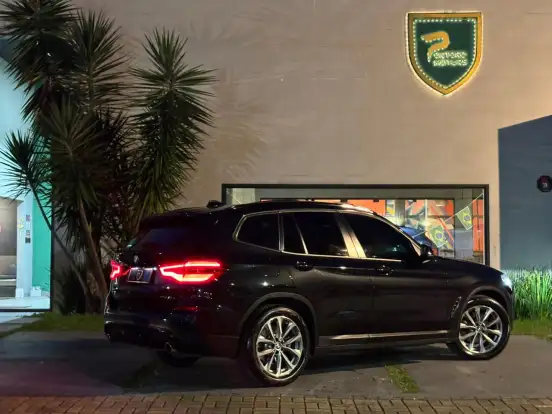 BMW-X3-2021