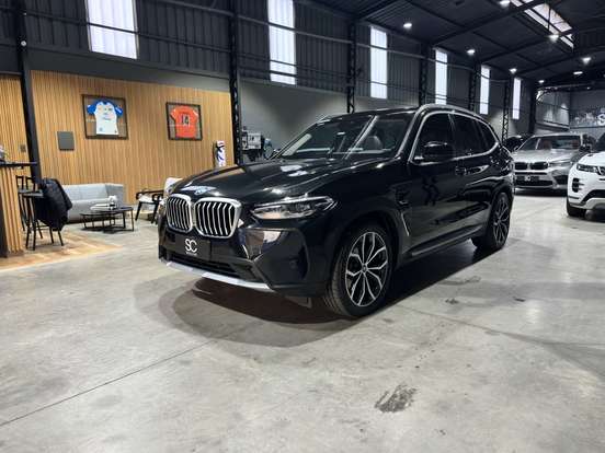 BMW-X3-2022