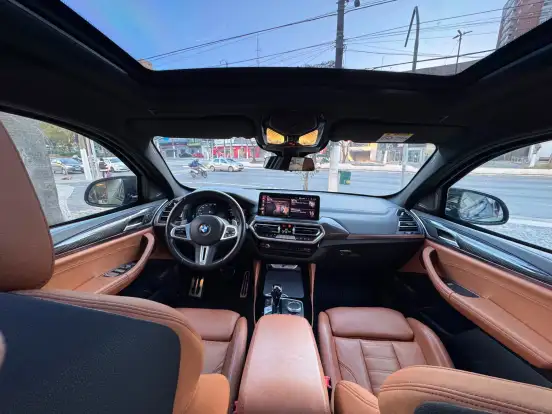 BMW-X4-2022