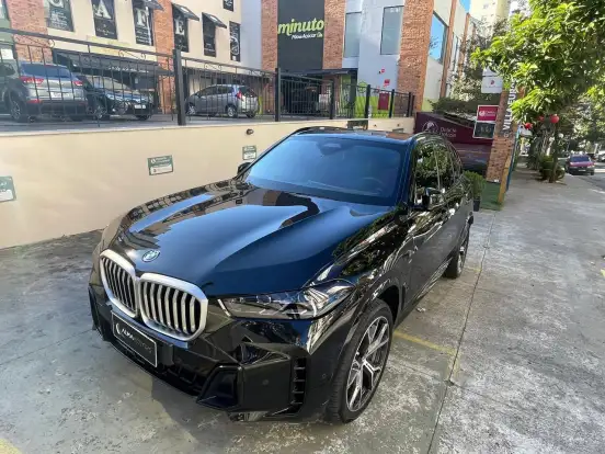 BMW-X5-2023