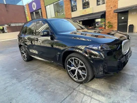 BMW-X5-3.0 I6 TURBO HÍBRIDO XDRIVE50E M SPORT AUTOMÁTICO BMW-X5-2023