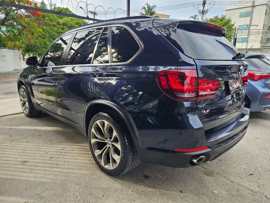 BMW-X5-2015