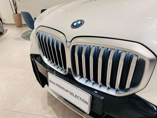 BMW-X5-2024