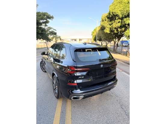 BMW-X5-3.0 I6 TURBO HÍBRIDO XDRIVE50E M SPORT AUTOMÁTICO BMW-X5-2023