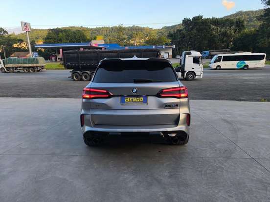 BMW-X5-2021