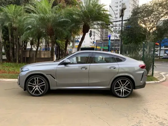BMW-X6-2023