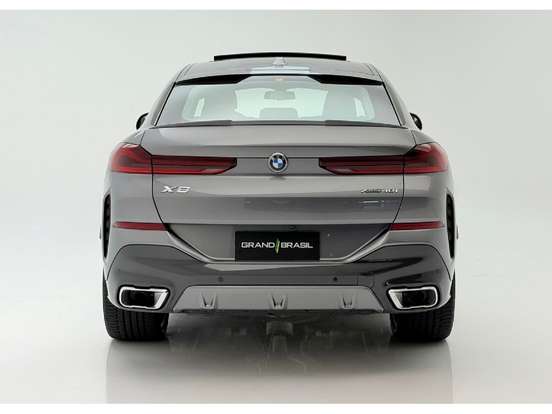 BMW-X6-2023