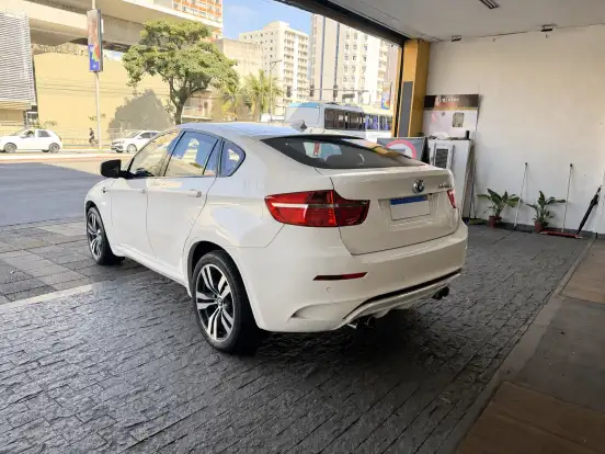 BMW-X6-2012