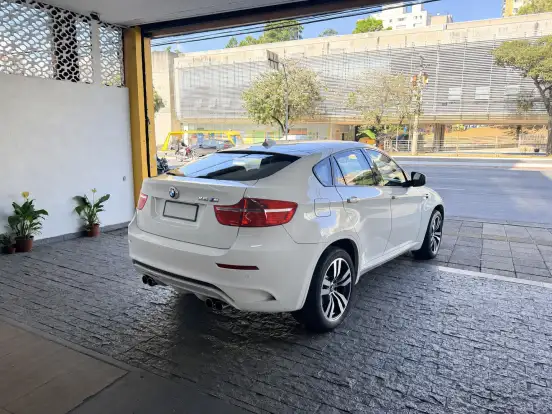 BMW-X6-2012