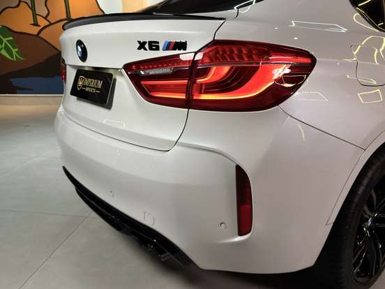 BMW-X6-4.4 M 4X4 COUPÉ V8 32V BI-TURBO GASOLINA 4P AUTOMÁTICO BMW-X6-2018