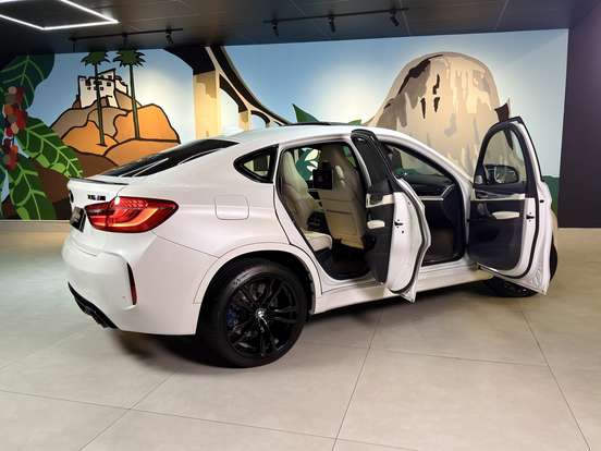 BMW-X6-4.4 M 4X4 COUPÉ V8 32V BI-TURBO GASOLINA 4P AUTOMÁTICO BMW-X6-2018