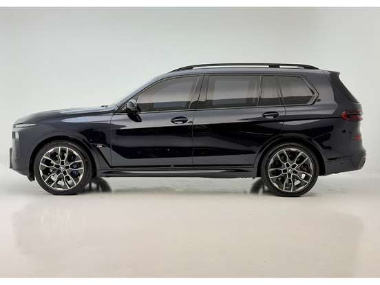 BMW-X7-4.4 V8 GASOLINA M60i STEPTRONIC BMW-X7-2024