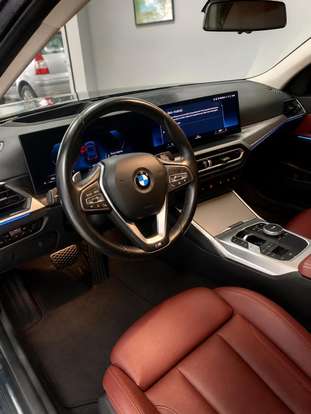 BMW-320i-2023