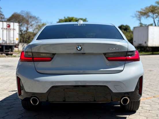 BMW-320i-2.0 16V TURBO FLEX M SPORT AUTOMÁTICO BMW-320i-2025