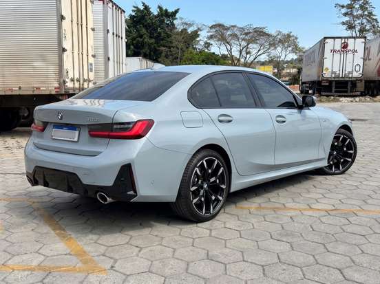 BMW-320i-2025