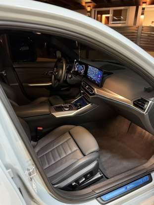 BMW-320i-2024