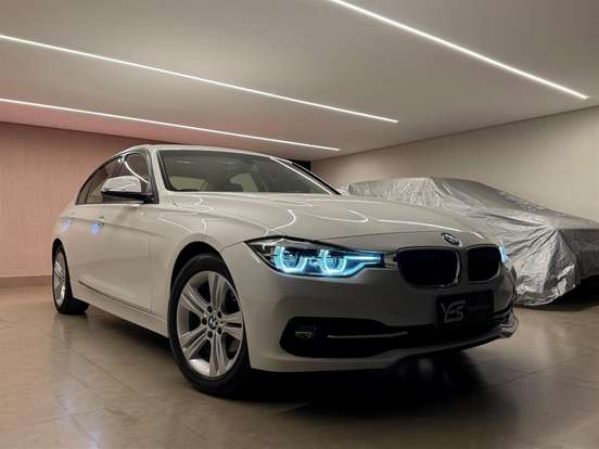 BMW-320i-2017