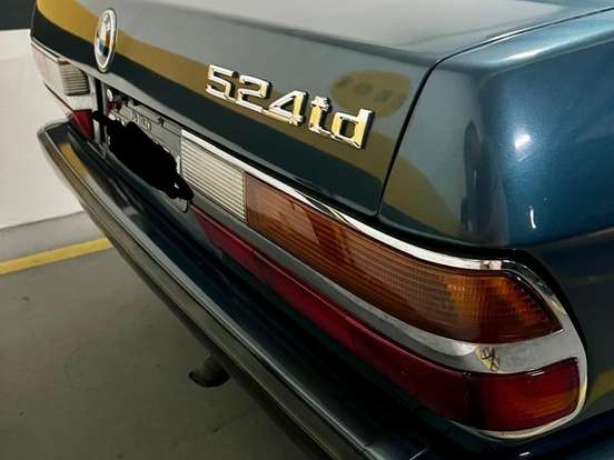 BMW-524td-2.5 I6 TURBO DIESEL MANUAL BMW-524td-1984