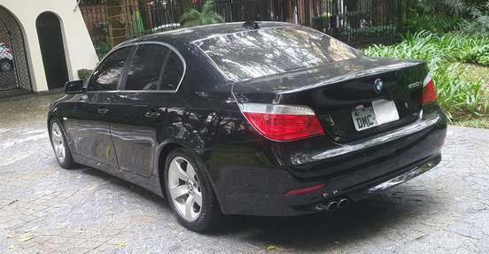 BMW-530i-3.0 SEDAN 24V GASOLINA 4P AUTOMÁTICO BMW-530i-2005