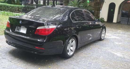 BMW-530i-3.0 SEDAN 24V GASOLINA 4P AUTOMÁTICO BMW-530i-2005