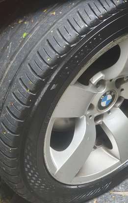 BMW-530i-3.0 SEDAN 24V GASOLINA 4P AUTOMÁTICO BMW-530i-2005