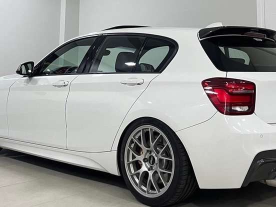 BMW-M 135i-3.0 24V TURBO GASOLINA 4P AUTOMÁTICO BMW-M 135i-2014