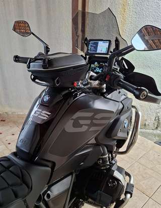 BMW-R 1250 GS TRIPLE BLACK BMW-R 1250 GS TRIPLE BLACK-2022