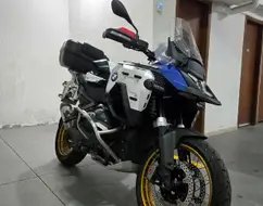 BMW R 1300 GS ADVENTURE TROPHY BMW R 1300 GS ADVENTURE TROPHY