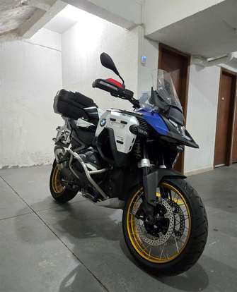 BMW-R 1300 GS ADVENTURE TROPHY-2025