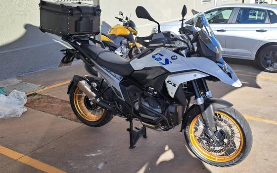 BMW R 1300 GS PLUS 