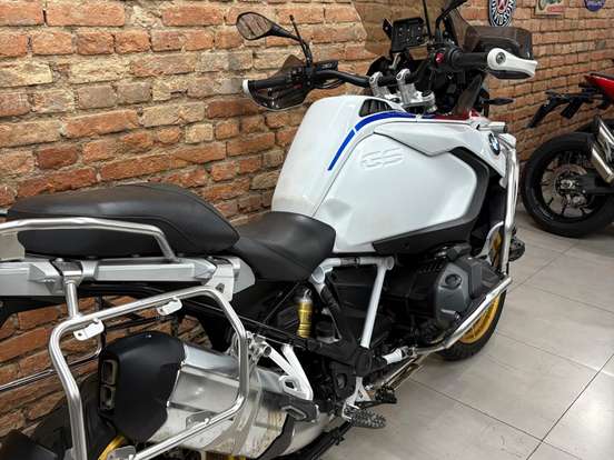 BMW-R 1250 GS ADVENTURE PREMIUM RALLYE BMW-R 1250 GS ADVENTURE PREMIUM RALLYE-2022