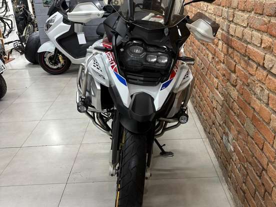 BMW-R 1250 GS ADVENTURE PREMIUM RALLYE BMW-R 1250 GS ADVENTURE PREMIUM RALLYE-2022