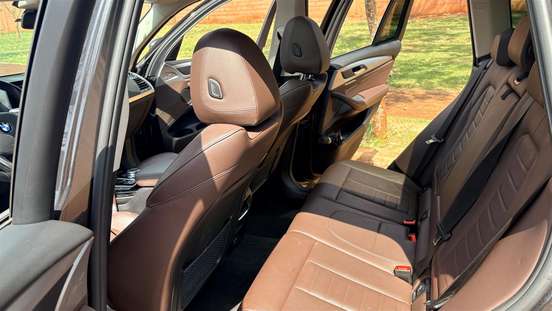 BMW-X3-2021