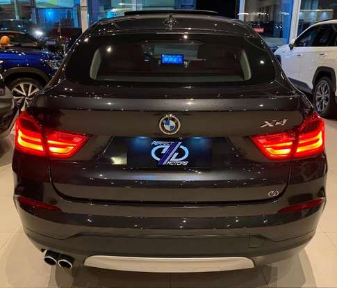 BMW-X4-2015