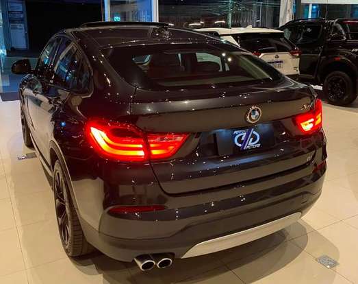 BMW-X4-2015