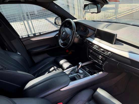 BMW-X5-4.4 V8 TURBO GASOLINA XDRIVE50I SECURITY AUTOMÁTICO BMW-X5-2015