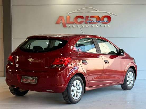 CHEVROLET-ONIX-2018