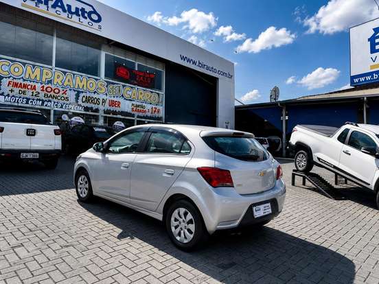 CHEVROLET-ONIX-2019