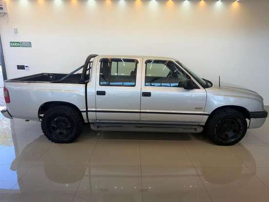 CHEVROLET-S10-2000