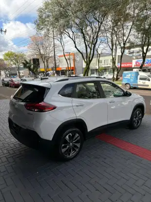 CHEVROLET-TRACKER-2025